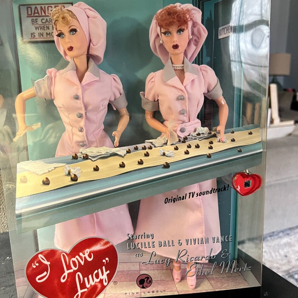I Love Lucy - doll set- Ethel and Lucy at the Candy factory - NEW IN BOX